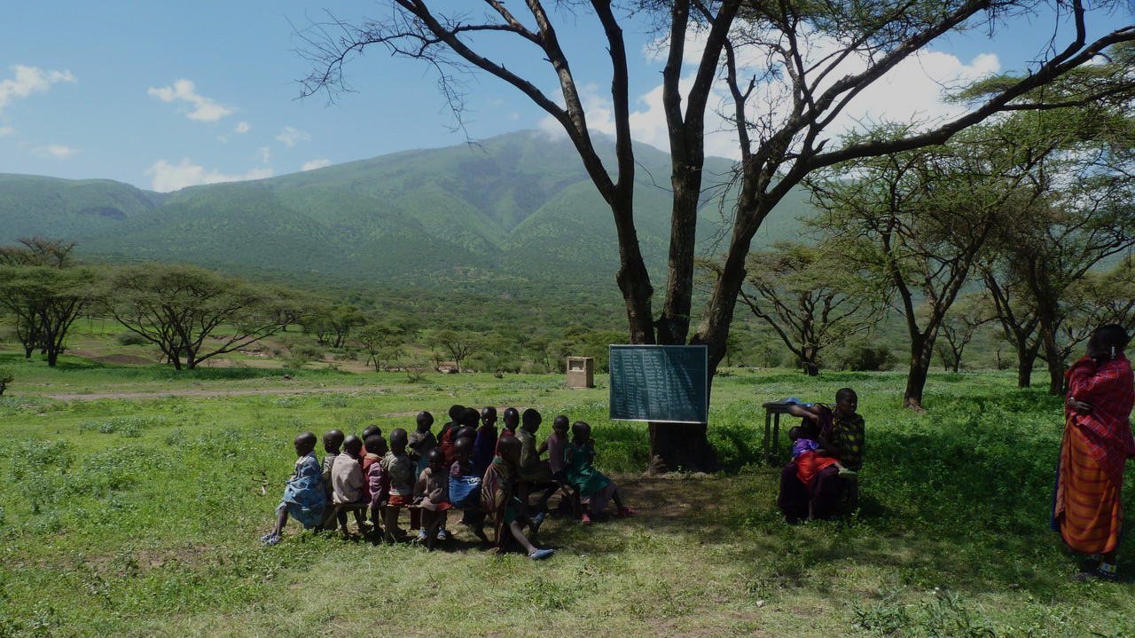 60. Jardins et cantines scolaires dans 4 écoles Massaï